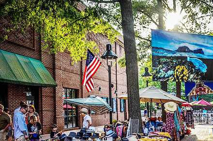 Charlottesville downtown mall